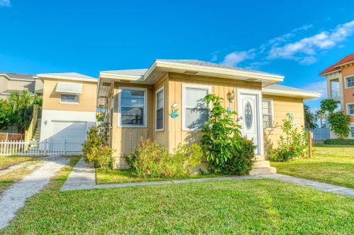 128 175th Ave, Saint Petersburg, FL 33708-1208