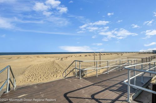 605 Ocean Ave, Belmar NJ 07719-2258 exterior