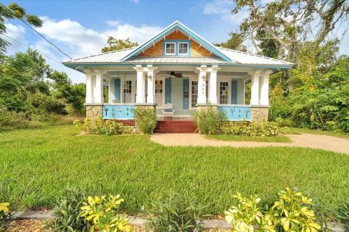 908 Washington Ave, Titusville FL  32780-4262 exterior