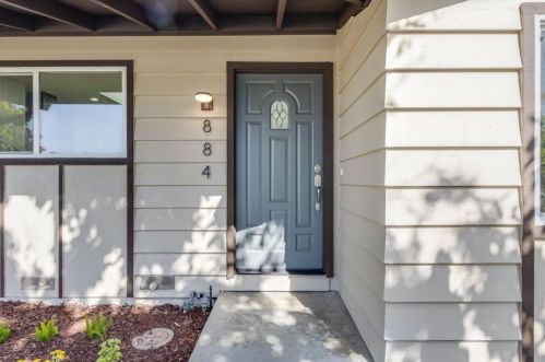 884 Hollenbeck Ave, Sunnyvale, CA 94087-1876