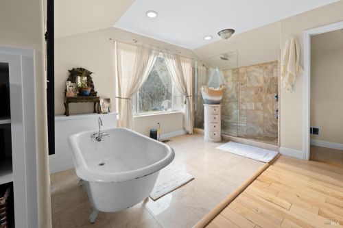 750 Boonville Rd, Ukiah CA  95482-9399 exterior