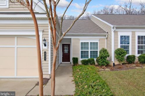 221 Long Point Dr, Fredericksburg, VA 22406-5450