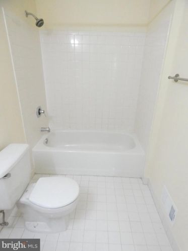 31 Rickard Ct, Lawrence Township NJ  08648-2669 exterior