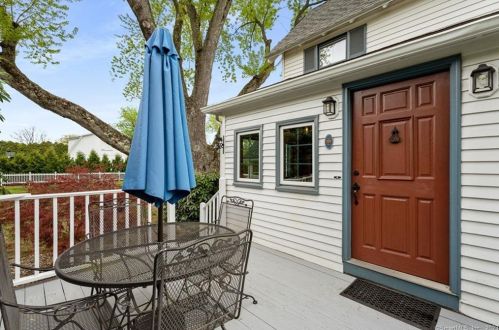 1305 Main St, Wapping CT  06074-2454 exterior