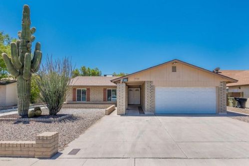 5425 Shaw Butte Dr, Glendale, AZ 85304-2729