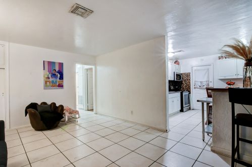 1016 Aspen Rd, West Palm Beach FL  33409-4855 exterior