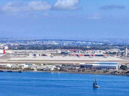 2900 Nichols St, San Diego CA 92106-3426 exterior