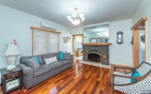 902 79th St, North Bergen, NJ 07047-4937