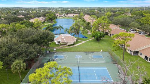 1301 Maplewood Dr, West Palm Beach, FL 33415-1474