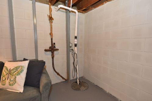 1204 95th St, Milwaukee WI  53214-2726 exterior