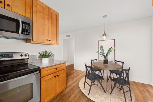 349 Plum St, Vacaville CA  exterior