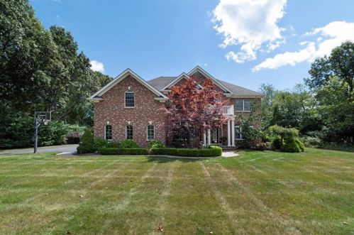 161 Wilbert Way, North Kingstown, RI 02852-7320