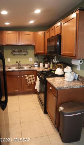 5681 31st St, Tucson AZ  85711-6603 exterior