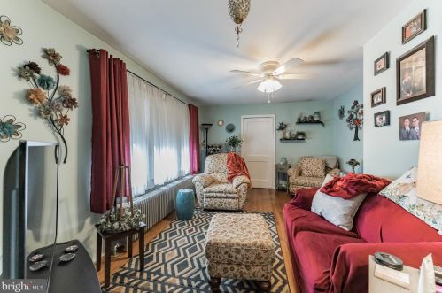 320 Delaware Ave, Lansdale PA 19446-3420 exterior