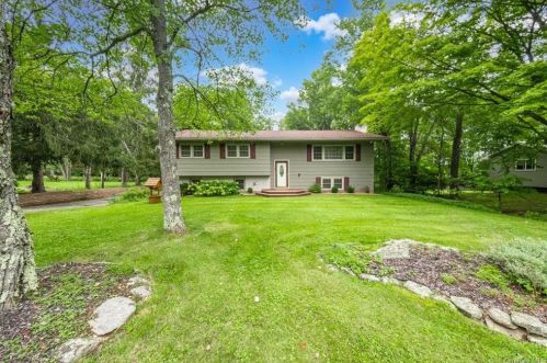6 Sunset Dr, Monticello NY  12701-4500 exterior
