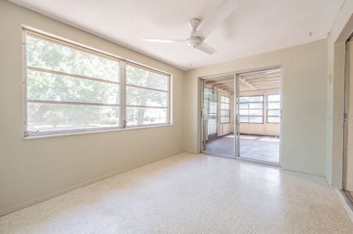 3249 Holiday Lake Dr, Tarpon Springs FL  34691-5013 exterior