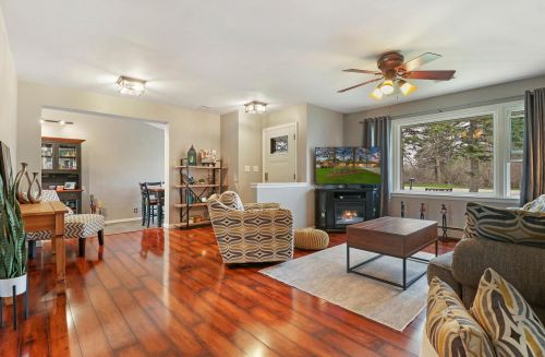 4205 24th St, Kenosha, WI 53144-1367