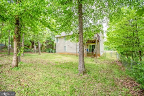 203 Spotslee Dr, Spotsylvania VA  22551-2533 exterior