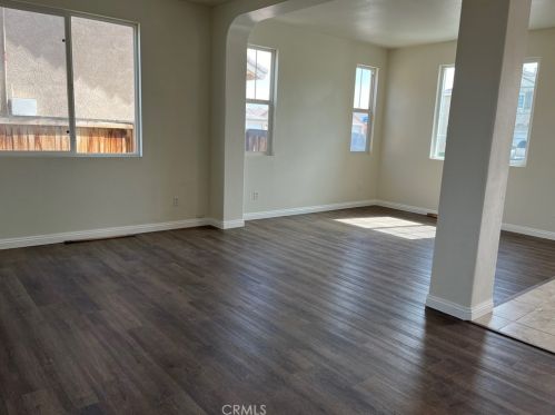 11818 Indian Hills Ln, Victorville, CA 92392-0492