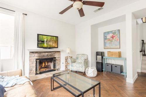32290 Calle Avella, Temecula CA  92592-3860 exterior