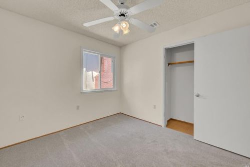 129 Rainier Cir, Vacaville CA  95687-3309 exterior