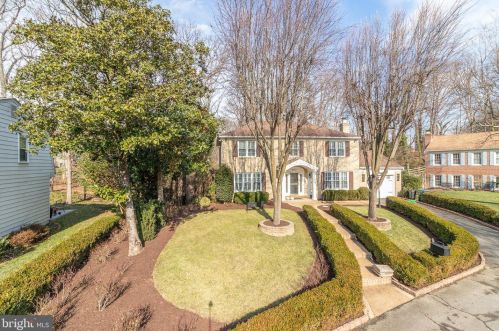 8712 Whitson Ct, Springfield, VA 22153-1268
