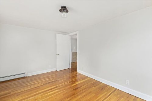 61 Knotty Oak Rd, Coventry RI  02816-8306 exterior