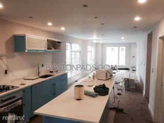 10 Willis St, Boston MA  02125-1943 exterior