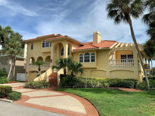114 10th St, Saint Petersburg, FL 33715-2205
