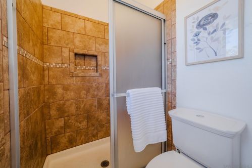 1122 Ivy St, Escondido CA  92026-3031 exterior