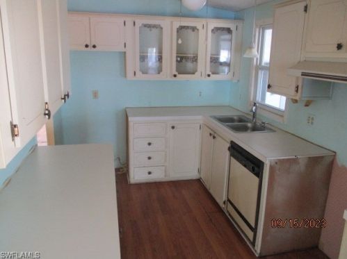 7151 Drum Dr, Saint James City, FL 33956-2727