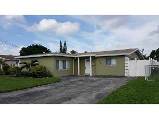 6605 Ficus Dr, Hollywood, FL 33023-4923