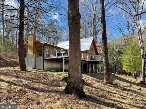 229 Wildlife Dr, Lost City WV  26810-8431 exterior