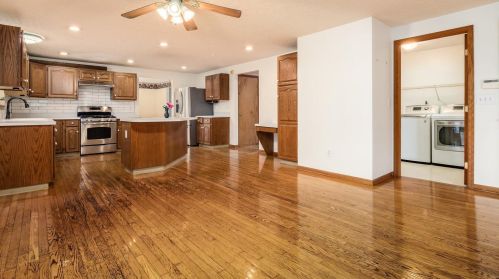 550 Spring Valley Dr, Zanesville OH  43701-0805 exterior