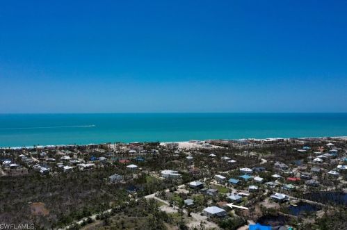 2991 Singing Wind Dr, Sanibel, FL 33957-5607