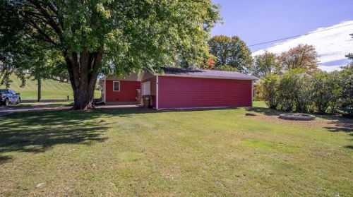 802 19th Ave, Bloomer, WI 54724-1809