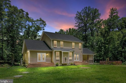 10 Rifkind Dr, Fredericksburg, VA 22405-5913