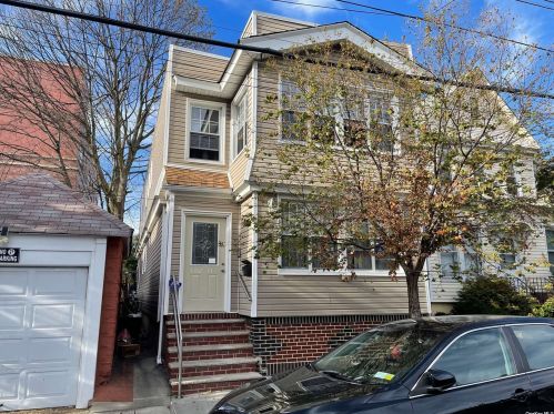 102-11 89th Ave, Jamaica, NY 11418-2410