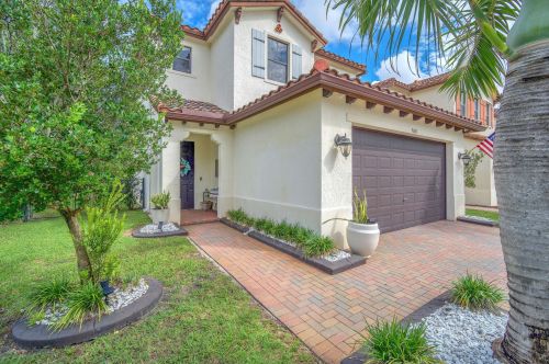 9083 39th St, Hollywood, FL 33025-7355