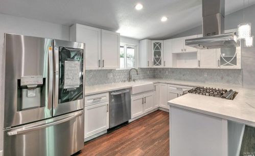 40000 Gualala Ct, The Sea Ranch CA  95445-9533 exterior