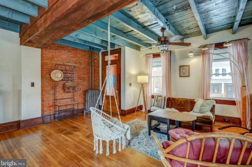 546 Orange St, Lancaster PA  17603-3669 exterior