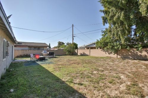 13351 Mcevoy Ln, Garden Grove CA  92843-2237 exterior