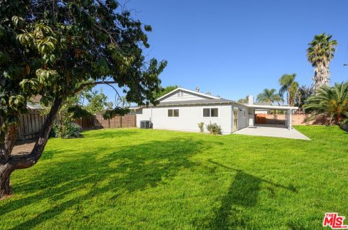 1650 Ona Cir, Simi Valley CA  93063-4540 exterior