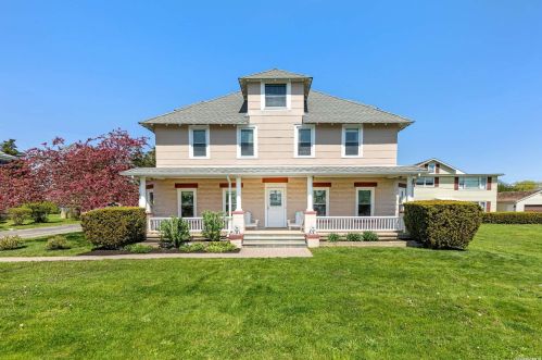 775 Hummel Ave, Southold, NY 11971-1604