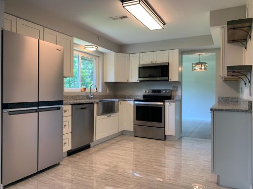 5621 Cleves Warsaw Pike, Cincinnati OH  45238-1935 exterior