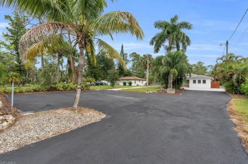 2031 17 St, Naples FL 34117-3312 exterior