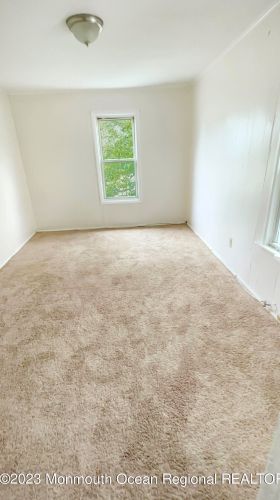 413 Ridge Ave, Tinton Falls NJ  07712-6331 exterior