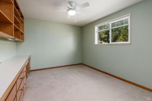 380 Jefferson Ln, Ukiah CA  95482-6618 exterior