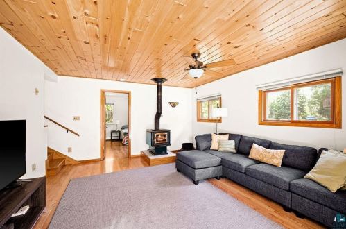 5052 Island Lake Rd, Duluth MN  55803-9212 exterior