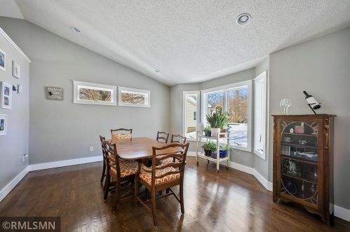 1150 Partridge Ln, Hudson, WI 54016-2316